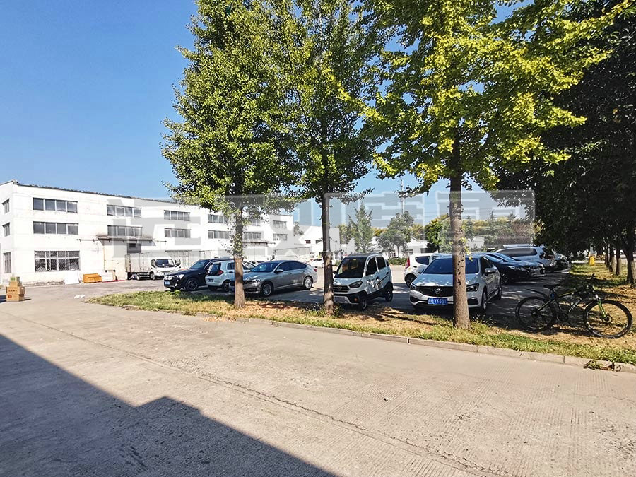 廠區(qū)車(chē)間