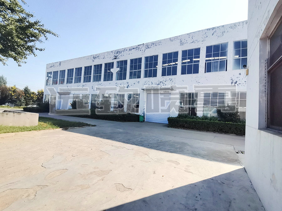 廠區(qū)車(chē)間