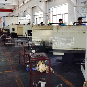 廠區(qū)車(chē)間